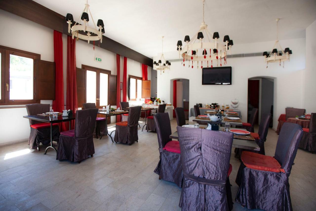 Arbaria Hotell Trapani Eksteriør bilde